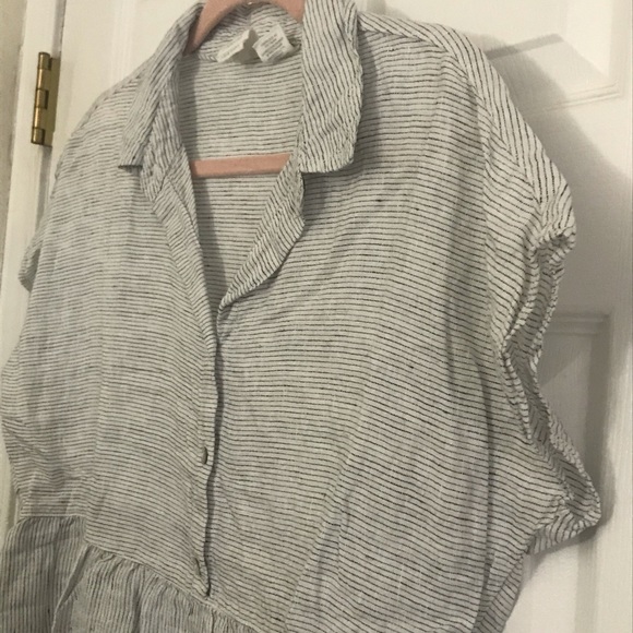 100% Linen Short Sleeve Top / C&C California - Picture 2 of 10